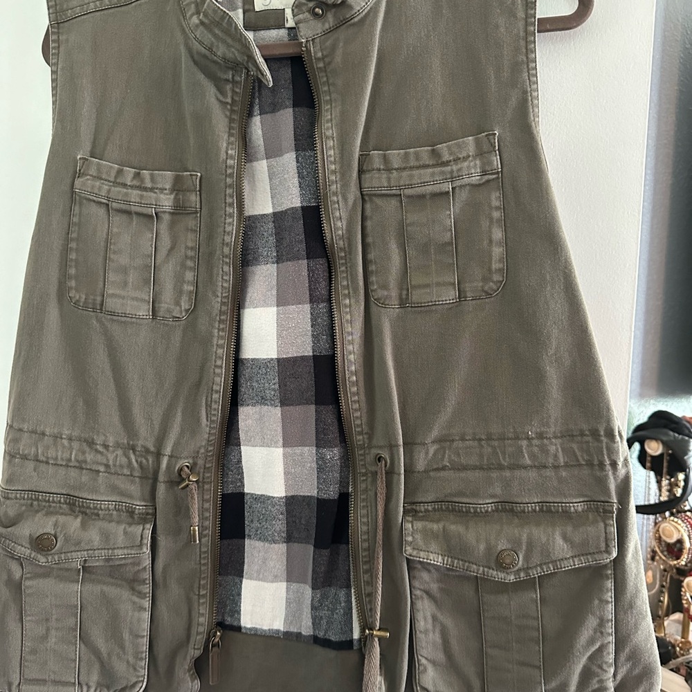 Women’s vest